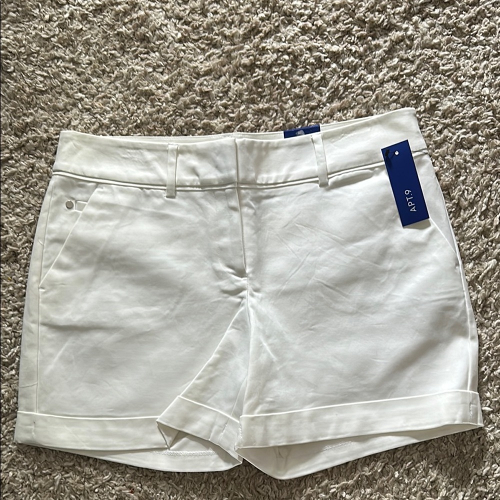 Apt. 9 Women's Crisp White Shorts